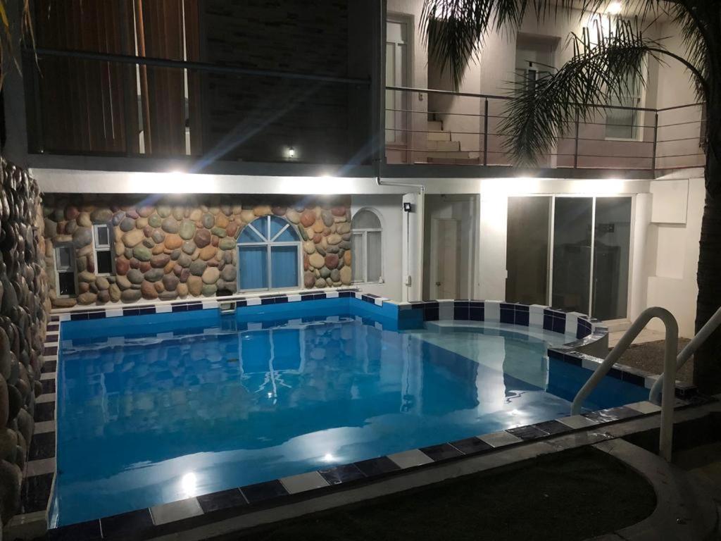 4 Venator House Boutique Aparthotel เลออน ภายนอก รูปภาพ